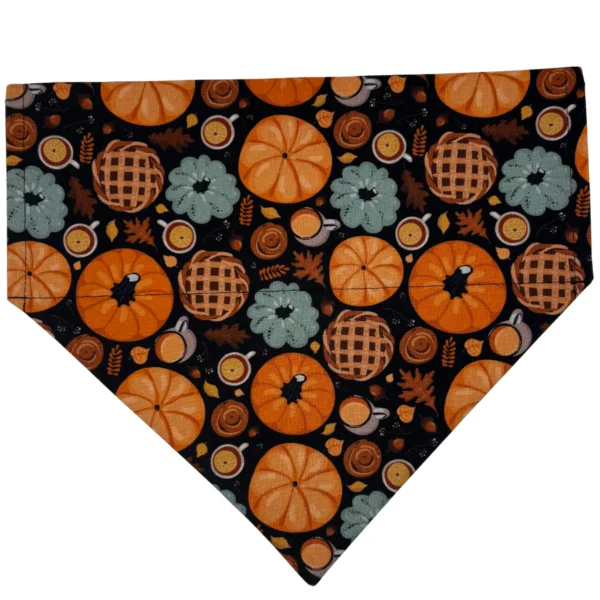 Pumpkin pie pattern bandana with autumn theme.
